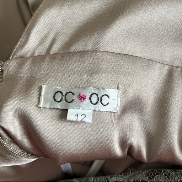 OC by OC Satin Sleeveless V-Neck Floor Length Gown Champagne Sz 12 - Picture 16 of 16